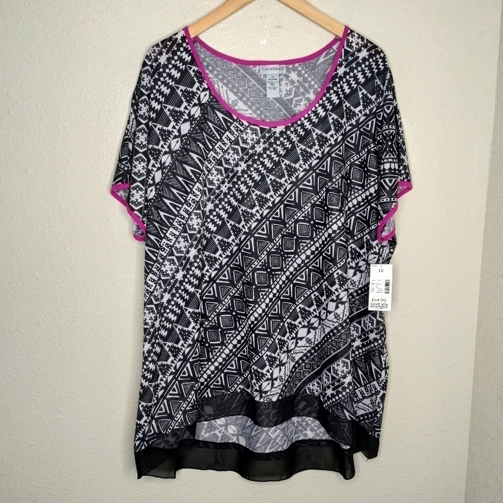 Catherines Black White Pink Patterned Top size 1X